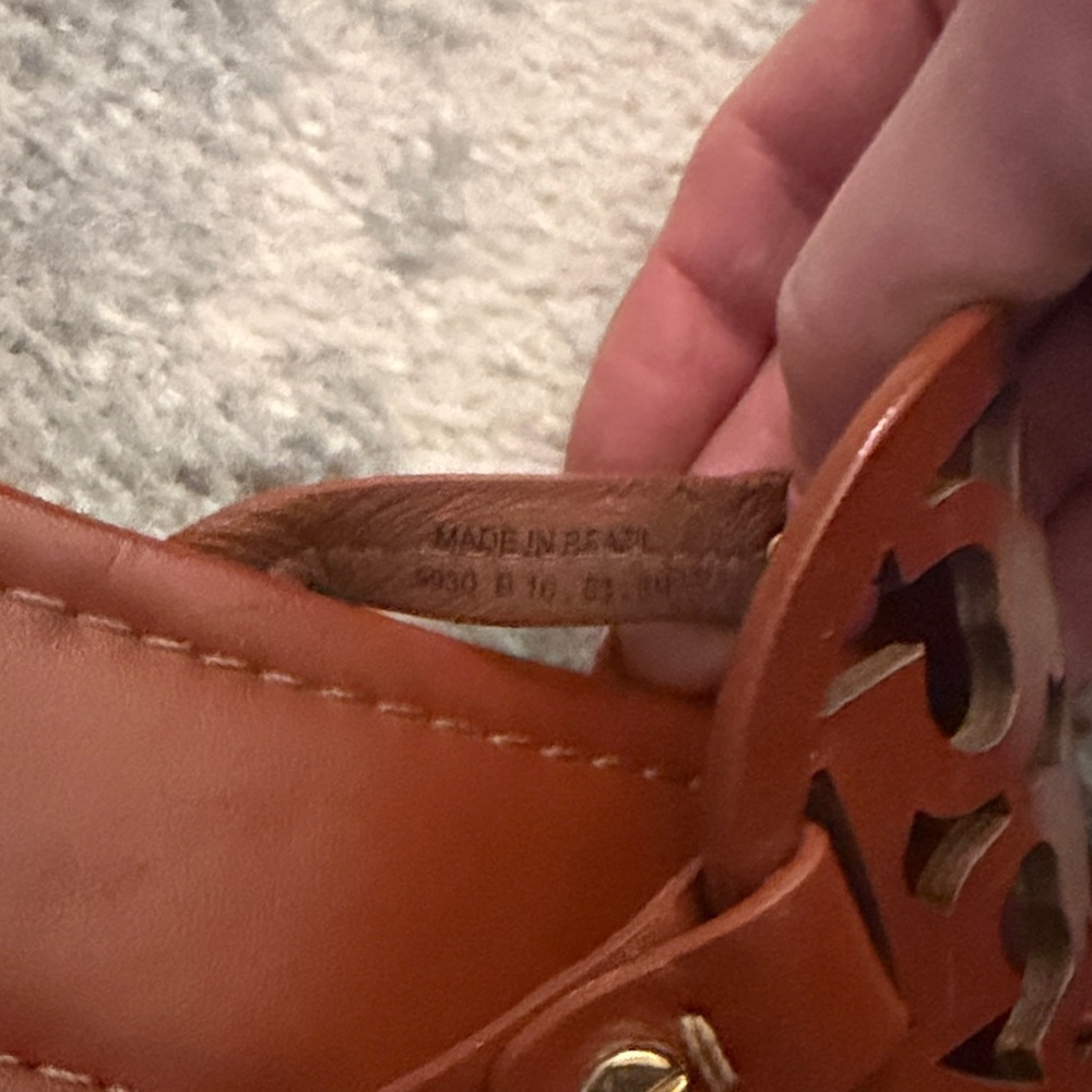 Tory Burch Miller Sandals size 8 - Picture 2 of 4